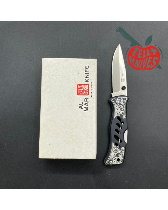 1996 Micro SERE AUS6 steel blade black aluminium handle Bob Valade engraved with original box 1996 Micro SERE AUS6 steel blade black aluminium handle Bob Valade engraved with original box